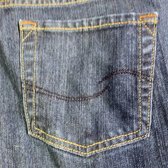 Levi’s Low Rise Bootcut Jeans - Picture 5 of 7